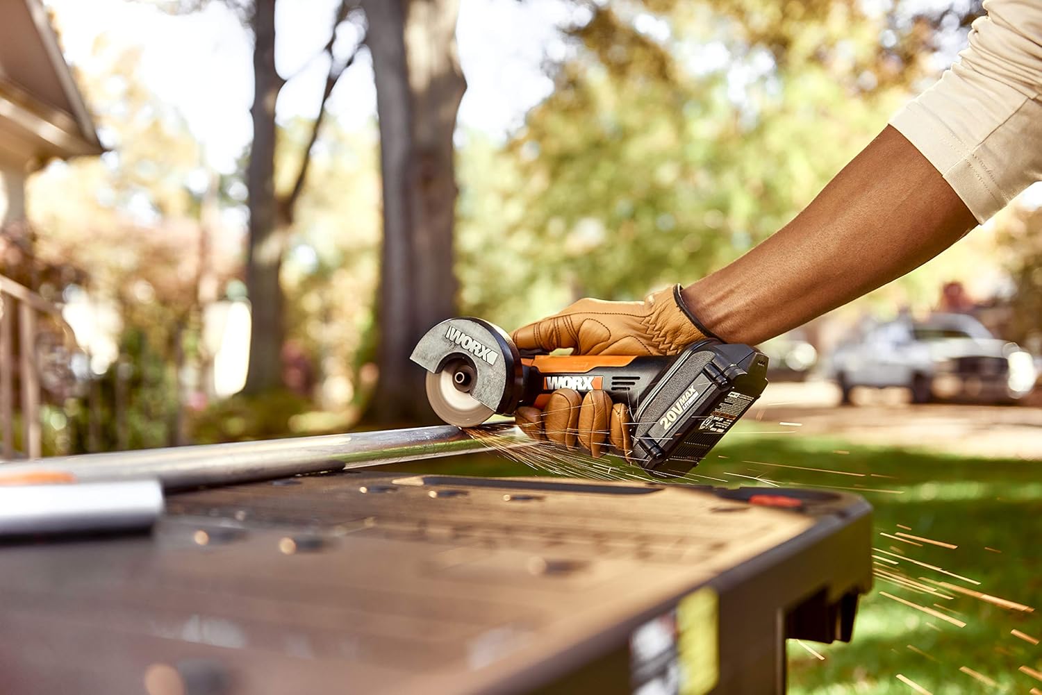 Máy cắt mini Worx WX801L